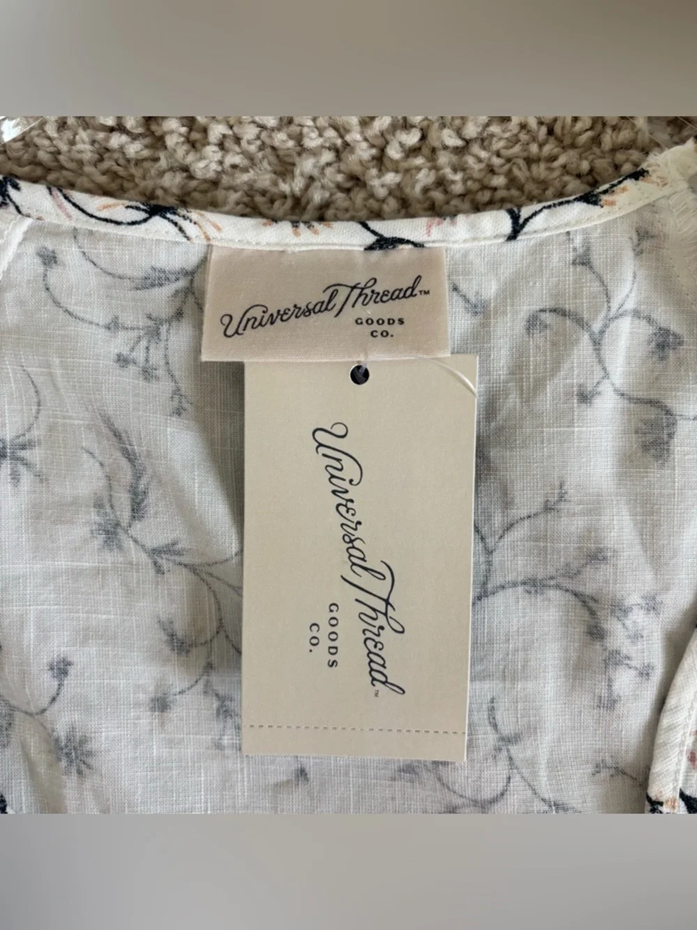 Universal Thread Women's Bell Elbow Sleeve A-Line Dress White Floral NEW - Picture 4 of 6